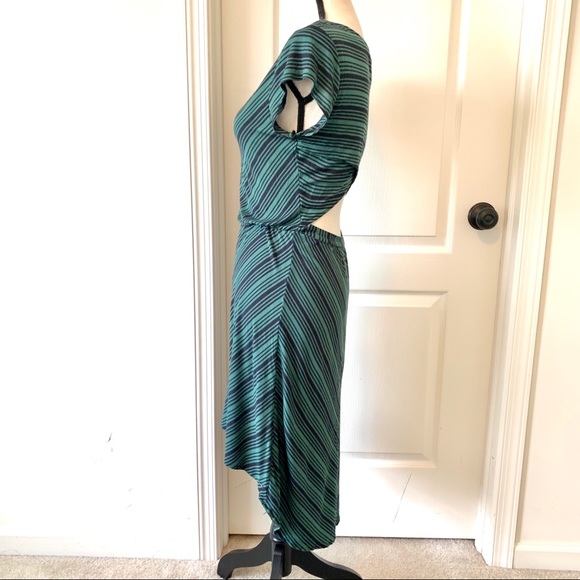 O’NEILL Striped V-Neck Hi-Low Open Back Dress - Picture 3 of 8